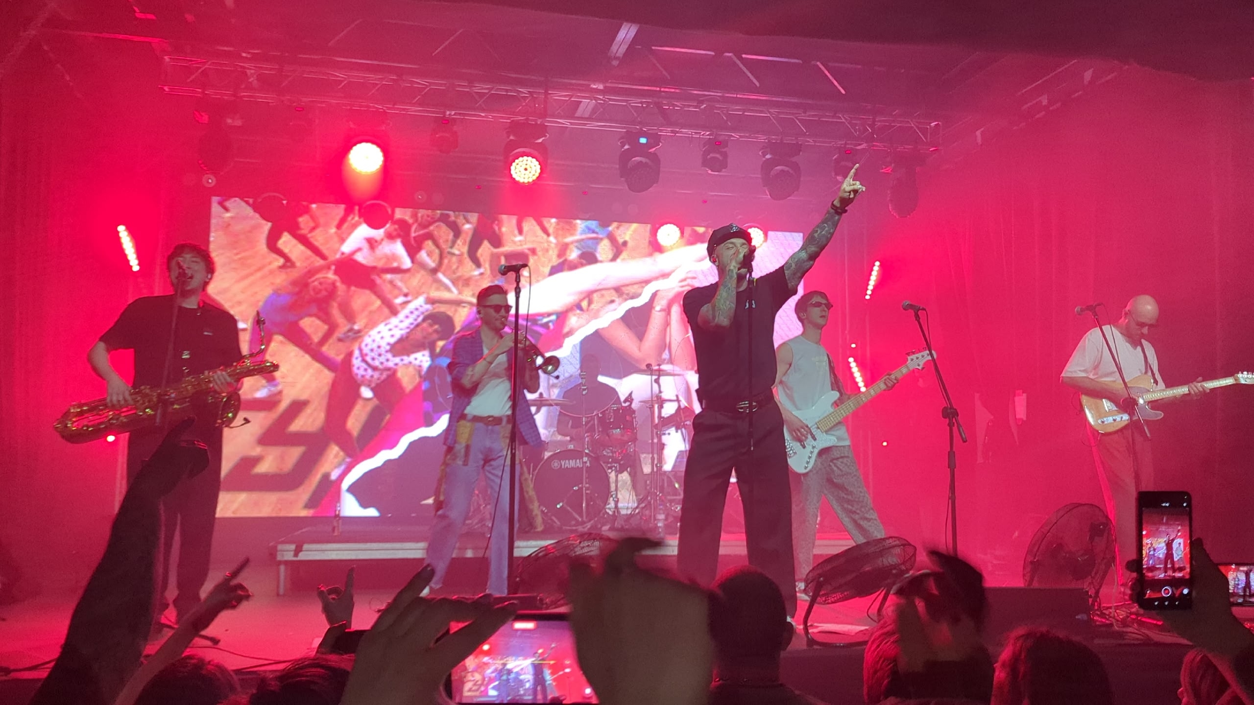 ������� ������ �������� � MINI by Concert Hall
