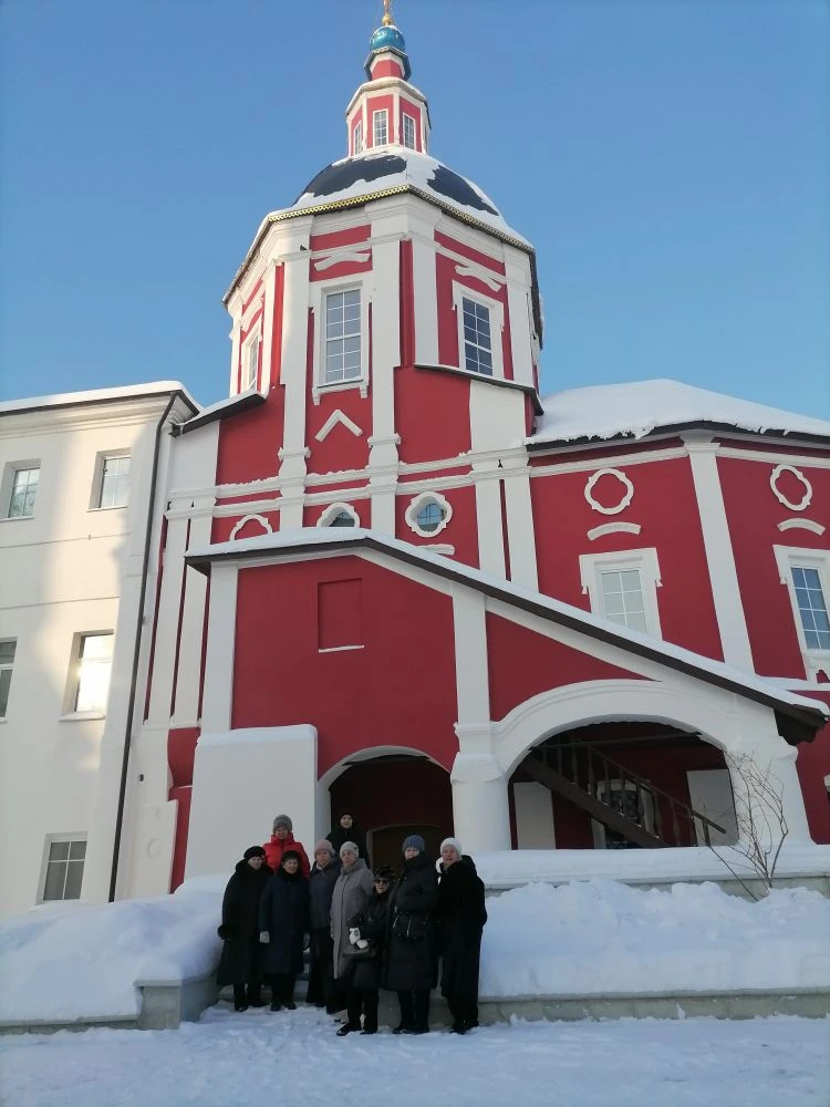 ������� � �����-��������� ������� ��������� � �������� ��������� �������