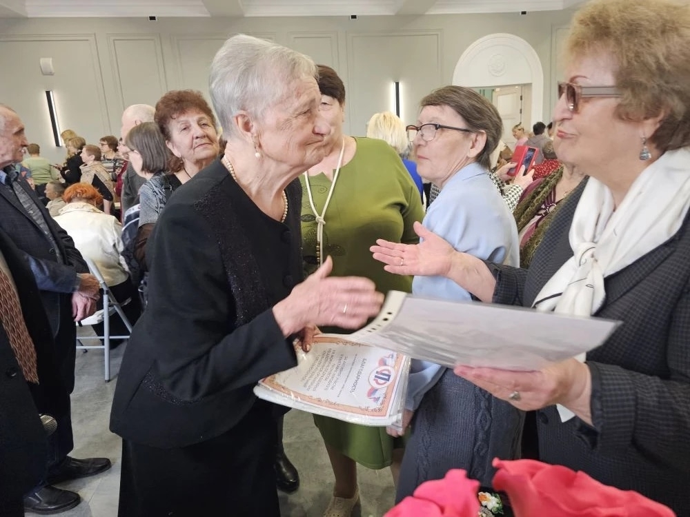 ��������� �� ������ 30-����� ��������� ������������� ����� �����������